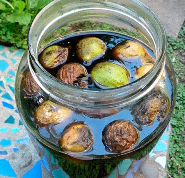Infusion de noix verte contre les parasites